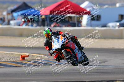 media/Dec-18-2022-SoCal Trackdays (Sun) [[8099a50955]]/Turn 2 (950am)/